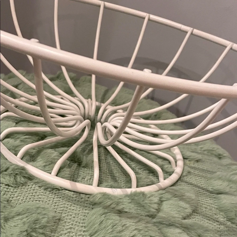 White Wire Fruit Basket